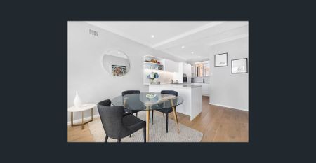 MAGICAL HARBOUR VIEWS AND A PRIZED VILLAGE POSITION - Photo 2