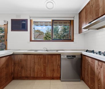 2/9 Malvern Road, Mont Albert VIC 3127 - Townhouse For Rent | Domain - Photo 6