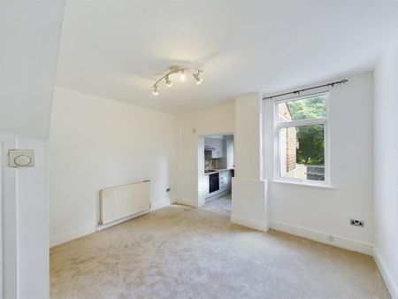 2 bedroom terraced house to rent - Photo 2