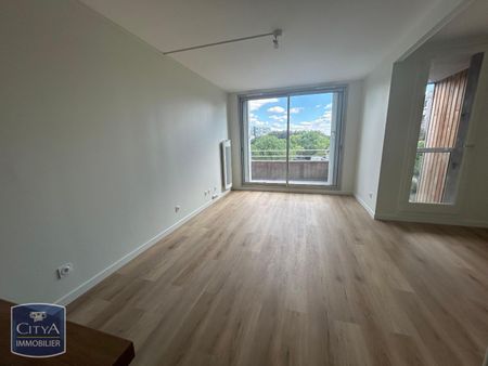 Location Appartement 1 pièce 33m² LA ROCHELLE 17000 - Photo 2
