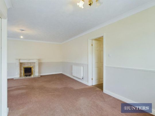 3 bedroom detached bungalow to rent - Photo 1