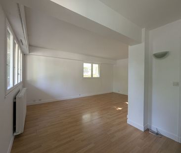Location Appartement 1 pièce 35m² - Photo 2