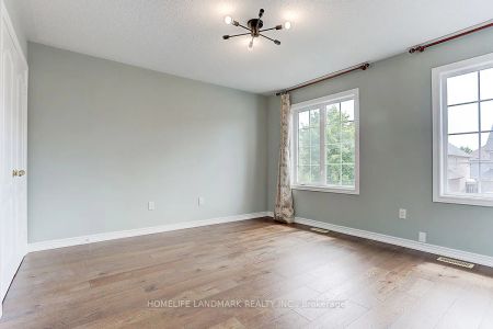 Property For Lease | N9244968 - Photo 5