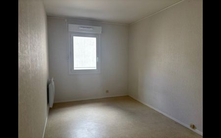 Location Appartement 3 pièces 66 m² La Châtre - Photo 2