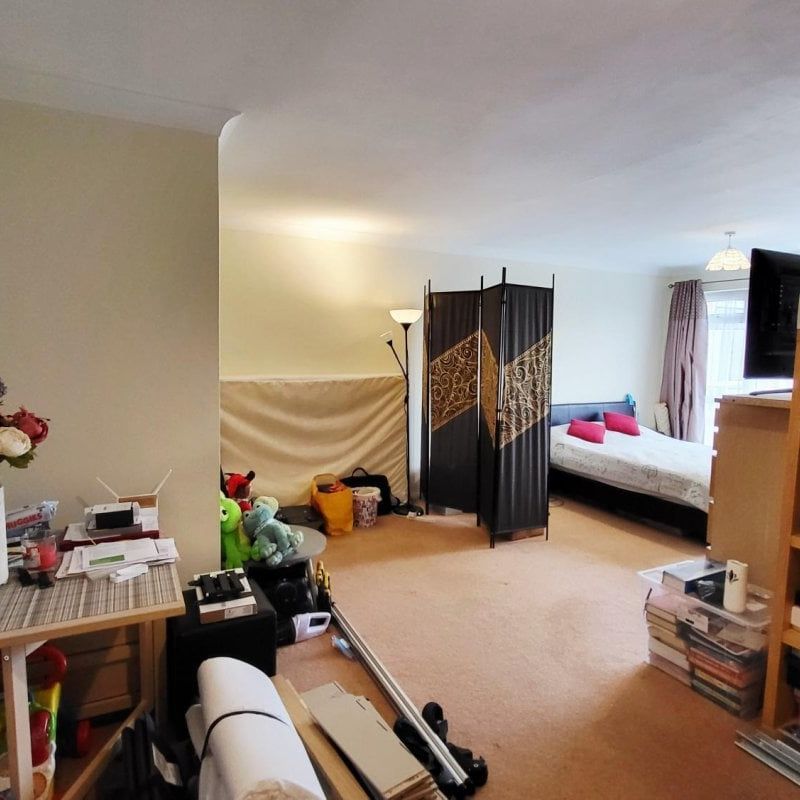 Harris Close - Photo 1