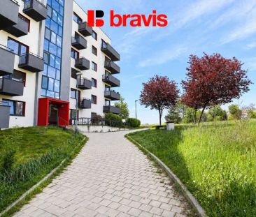Pronájem bytu 2+kk Brno - Líšeň, ulice Houbalova, garážové parkovac... - Photo 3