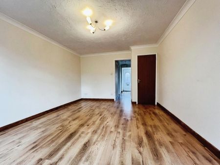 2 bedroom terraced house to rent - Photo 2