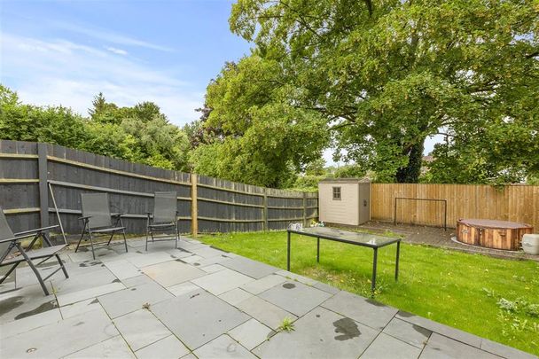 Hampden Road, High Wycombe - Photo 1