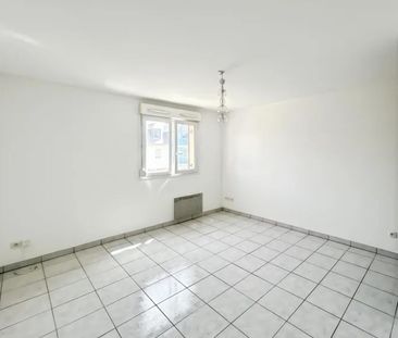 location Appartement T3 DE 51m² À ST ARNOULT - Photo 1