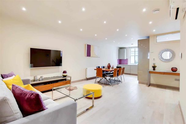 ELVASTON MEWS, SW7, London - Photo 1