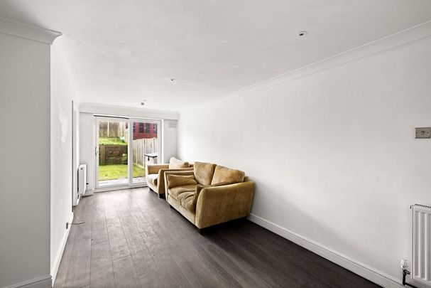 2 bedroom terraced house to rent - Photo 1