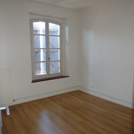 Location Appartement 4 pièces 108m² - Photo 4
