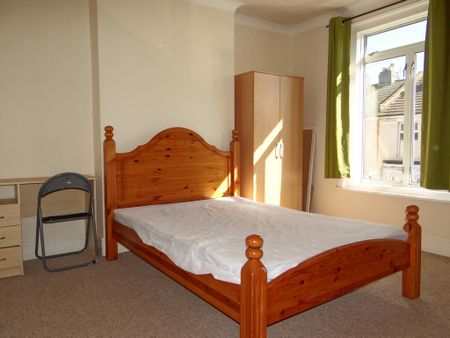 4 bedroom house to rent - Photo 2