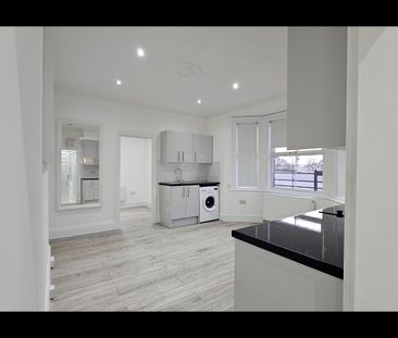 Uxbridge Road, Slough, SL2 5NX - Photo 5