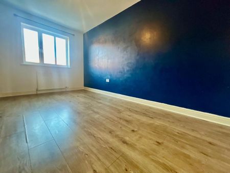 4 bedroom terraced house to rent - Photo 5