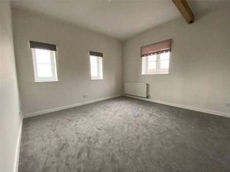 2 bedroom semi-detached house to rent - Photo 4