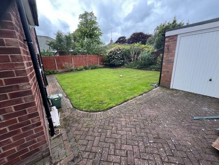 4 bedroom detached house to rent - Photo 5