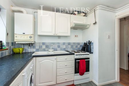 2 bedroom apartment to rent De Freville Court, Great Shelford, Cambridge, CB22 - Photo 5