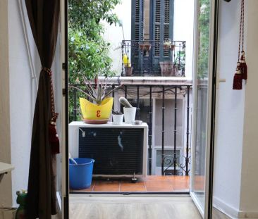 Room in a shared 5-bedroom apartment for rent in Universidad. - Photo 4