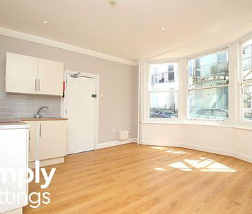 Studio to rent - Photo 4