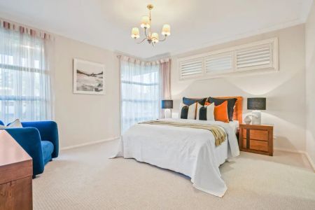 Spacious Family Single Level - Photo 3