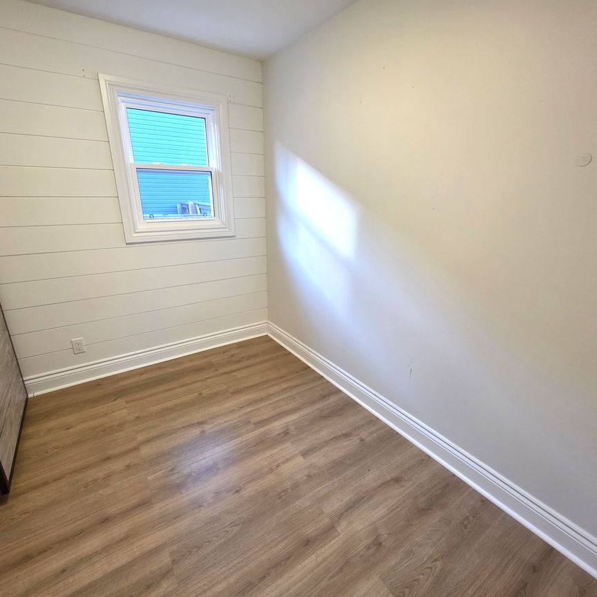 For Lease - 235 Bayview Avenue, Georgina, Ontario - Photo 1