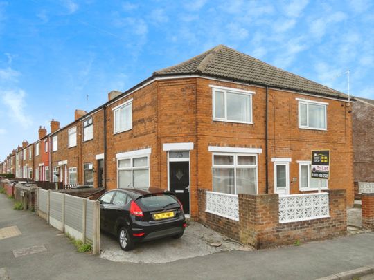 1 bedroom room to rent Church Street, Creswell - Photo 1