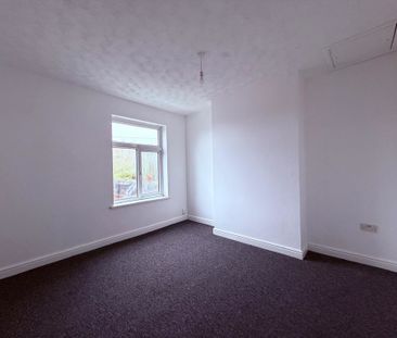 3 Bedroom Mid Terrace For Rent - Photo 6