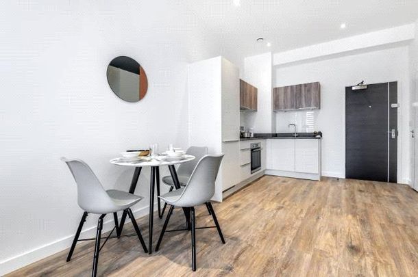 1 bedroom flat to rent - Photo 1