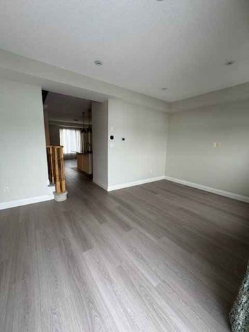 For Lease - 2220 Queensway Drive Unit# 11, Burlington, Ontario - Photo 4