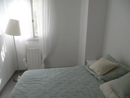 Location Appartement 2 pièces 37m² LA CIOTAT 13600 - Photo 3