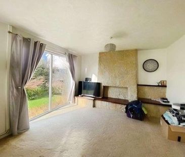 Priory Oak, Brackla, Bridgend, CF31 - Photo 3