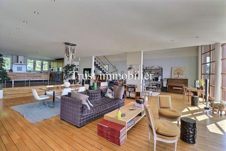 Magnificent spaces for this Villa for rent in Sergnou, Lens - Photo 2