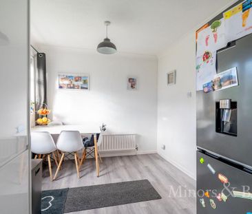 2 bedroom semi-detached house to rent - Photo 4