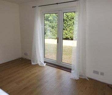 Bernards Close, Hainault, IG6, Property for rent - Photo 2