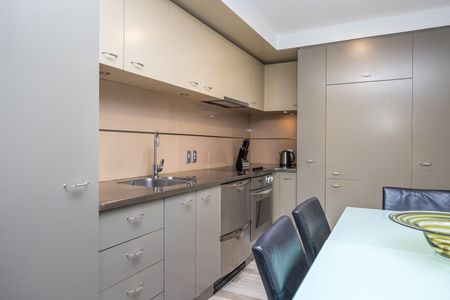 Harbour Vibes & City Lights - Photo 3