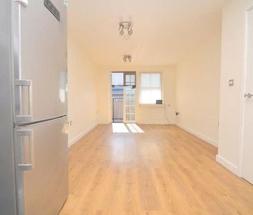 2 bedroom property to rent - Photo 1