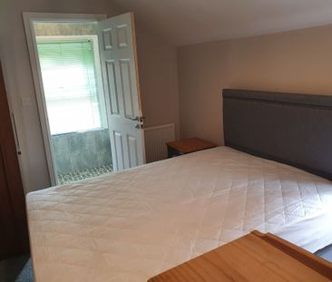 4 bedroom house, 1 en-suite - Photo 4