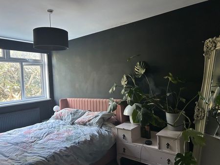 2 Bed Maisonette, Ballance Road, E9 - Photo 2