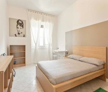 Via Pantigliate, Milan, Lombardy 20147 - Photo 3