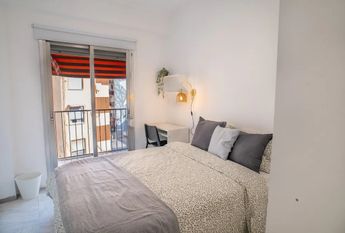 Carrer de Sant Lluís Bertran, Torrent, Valencian Community 46900