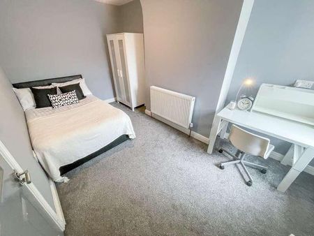 Prescot Road ( Beds), L7 - Photo 5