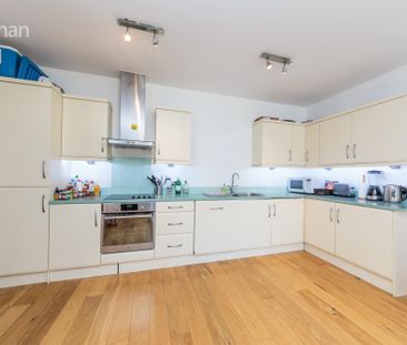 2 bedroom apartment to rent - Photo 4