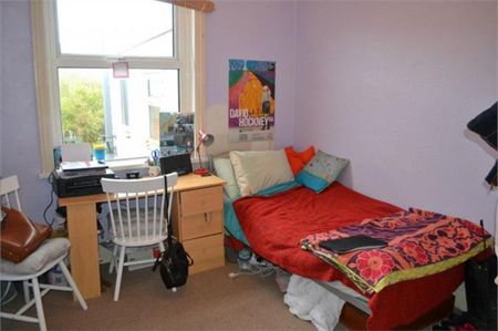 5 bedroom terraced house to rent - Photo 5