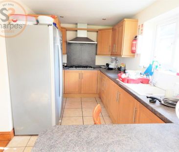 1 bedroom in a house share to rent - Photo 6