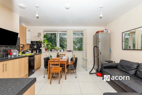 3 bedroom house share to rent - Photo 1