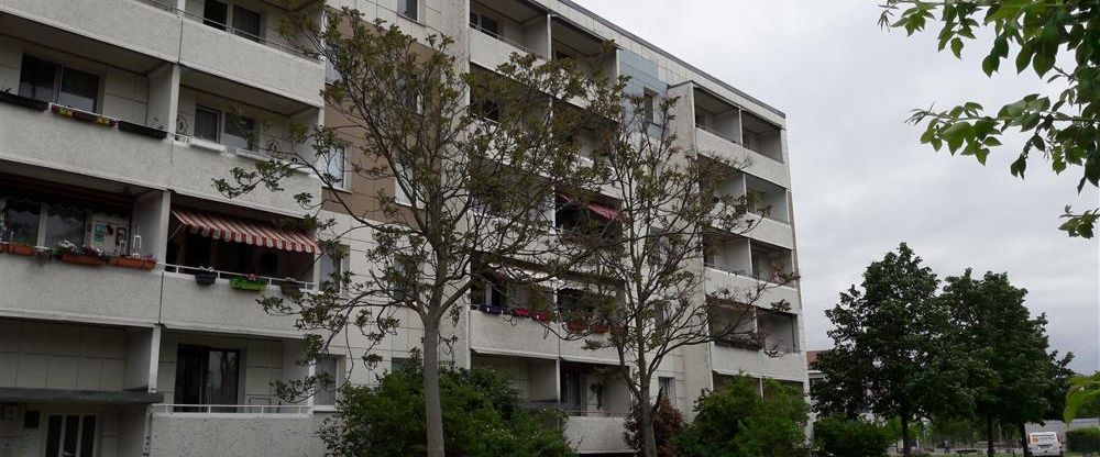 ab 01.07.2025 Drei Zimmer, Balkon - Foto 1