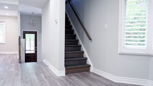 For Lease - 16 Normandy Place, Oakville, Ontario - Photo 1