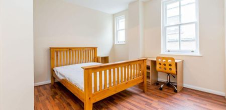 3 bedroom flat to rent - Photo 4