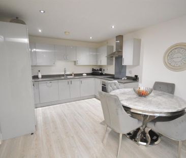 2 bedroom ground floor flat to rent - Photo 6